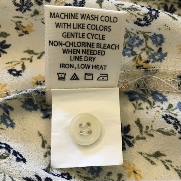 Max studio, women’s, ivory floral print top w/ spiral ruffle trim at sleeves / S - Picture 13 of 15